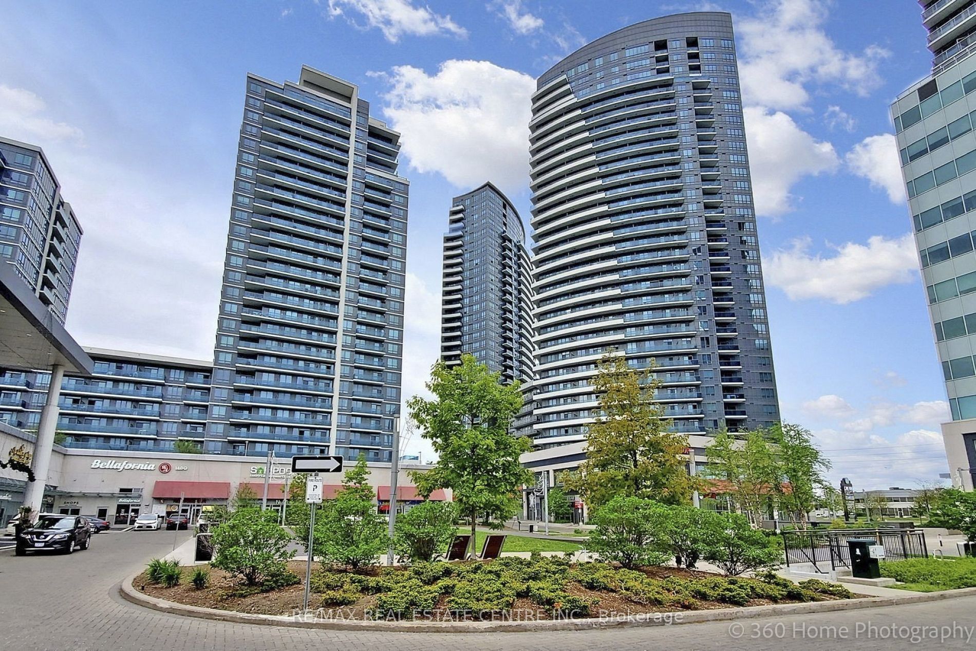 7171 Yonge St, #Lph307