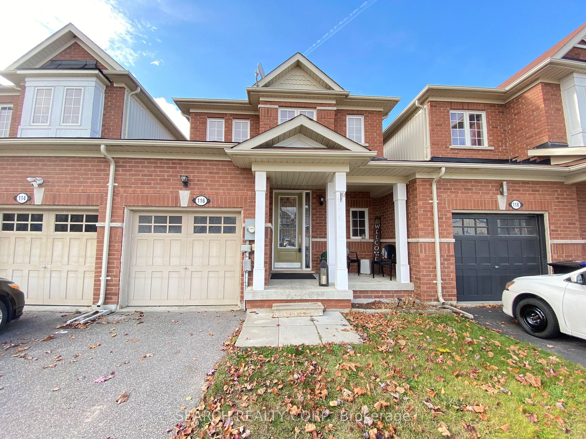 116 Collier Cres