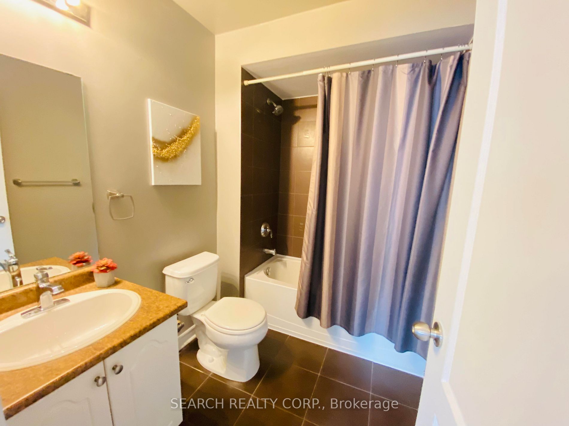 116 Collier Cres