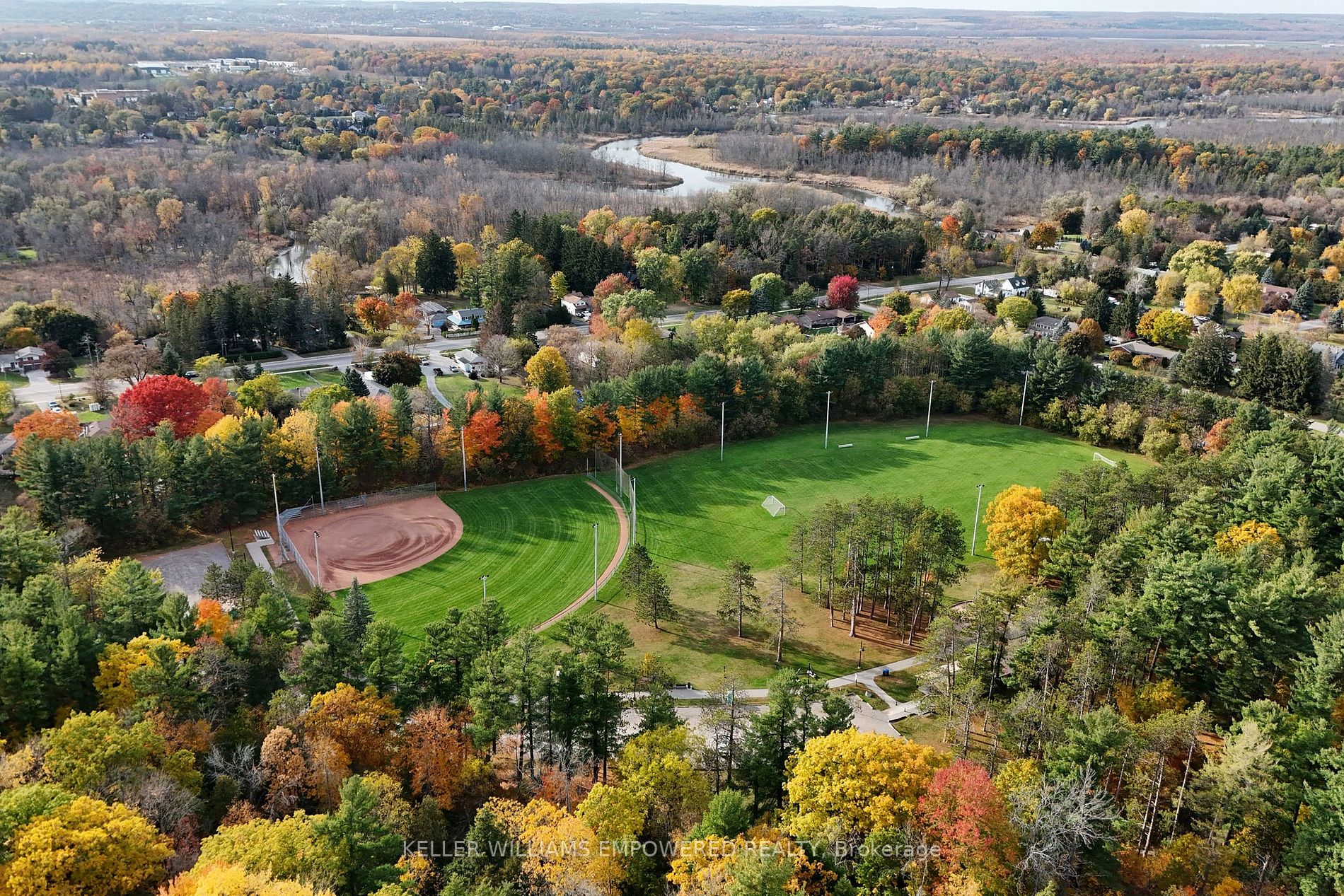 51 Forest Edge Cres