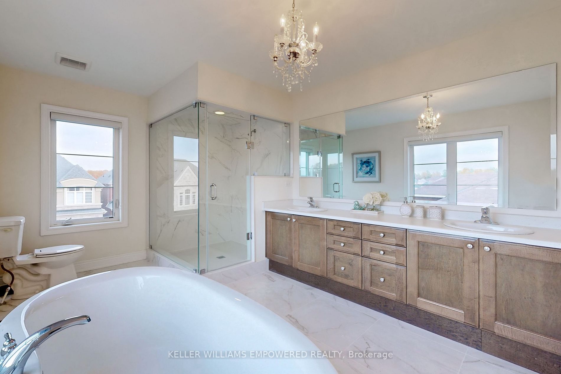 51 Forest Edge Cres