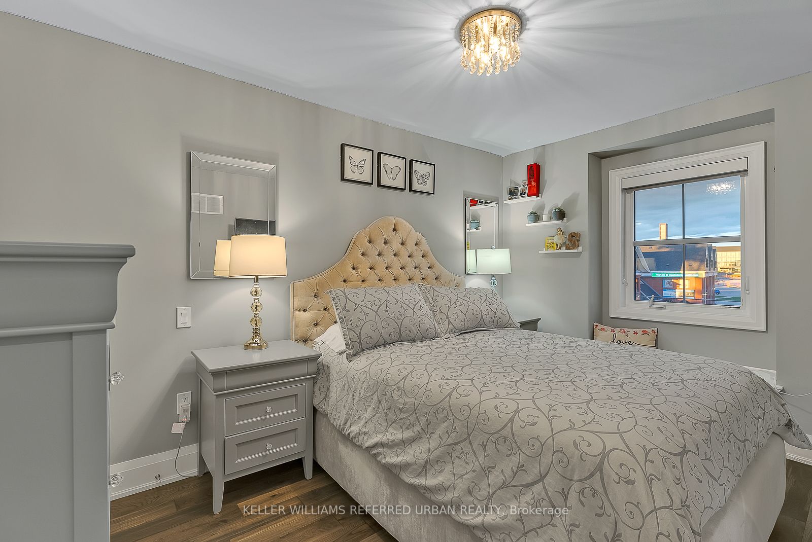 9972 Keele St, #0