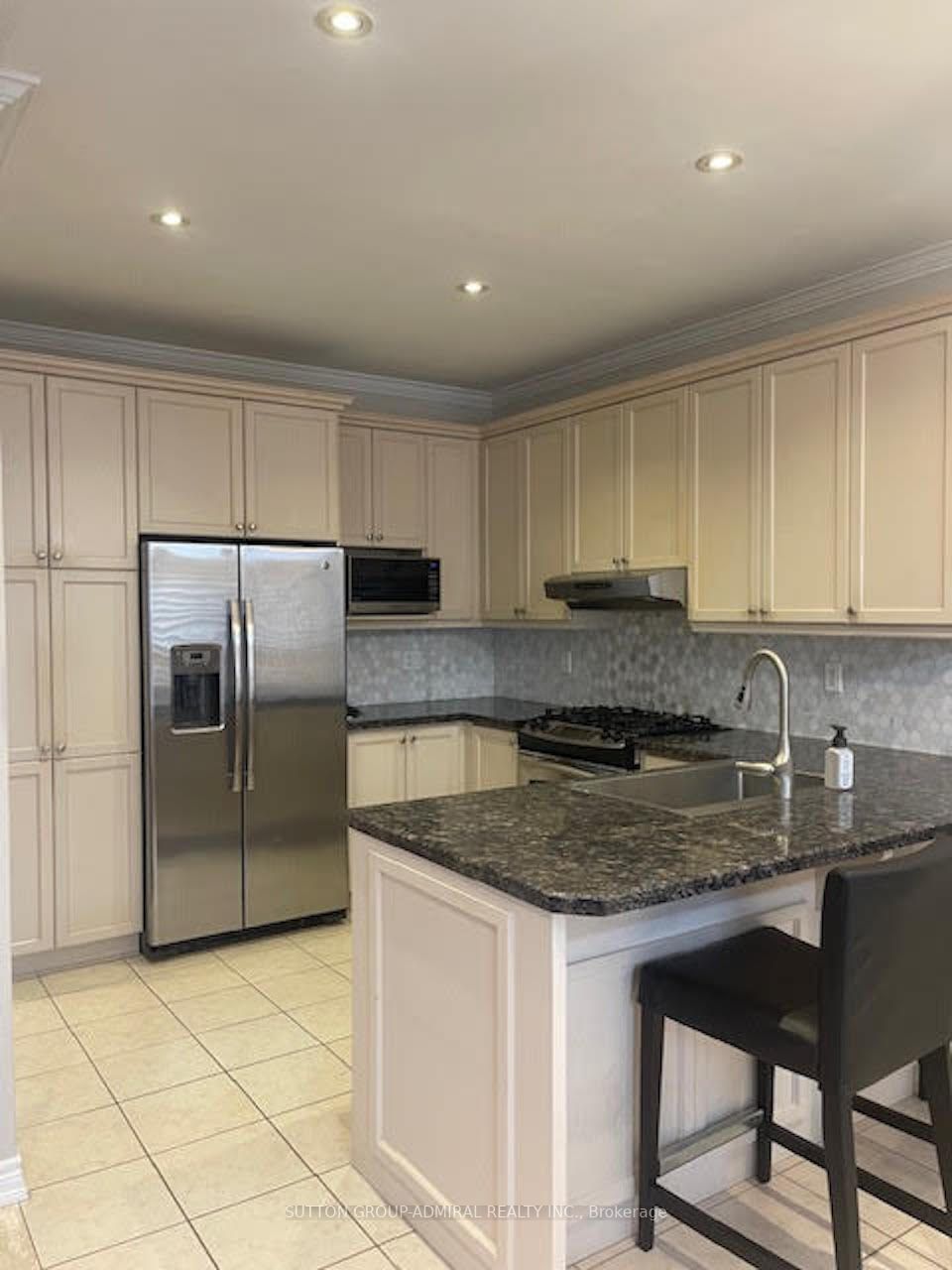 70 Fraserwood Rd