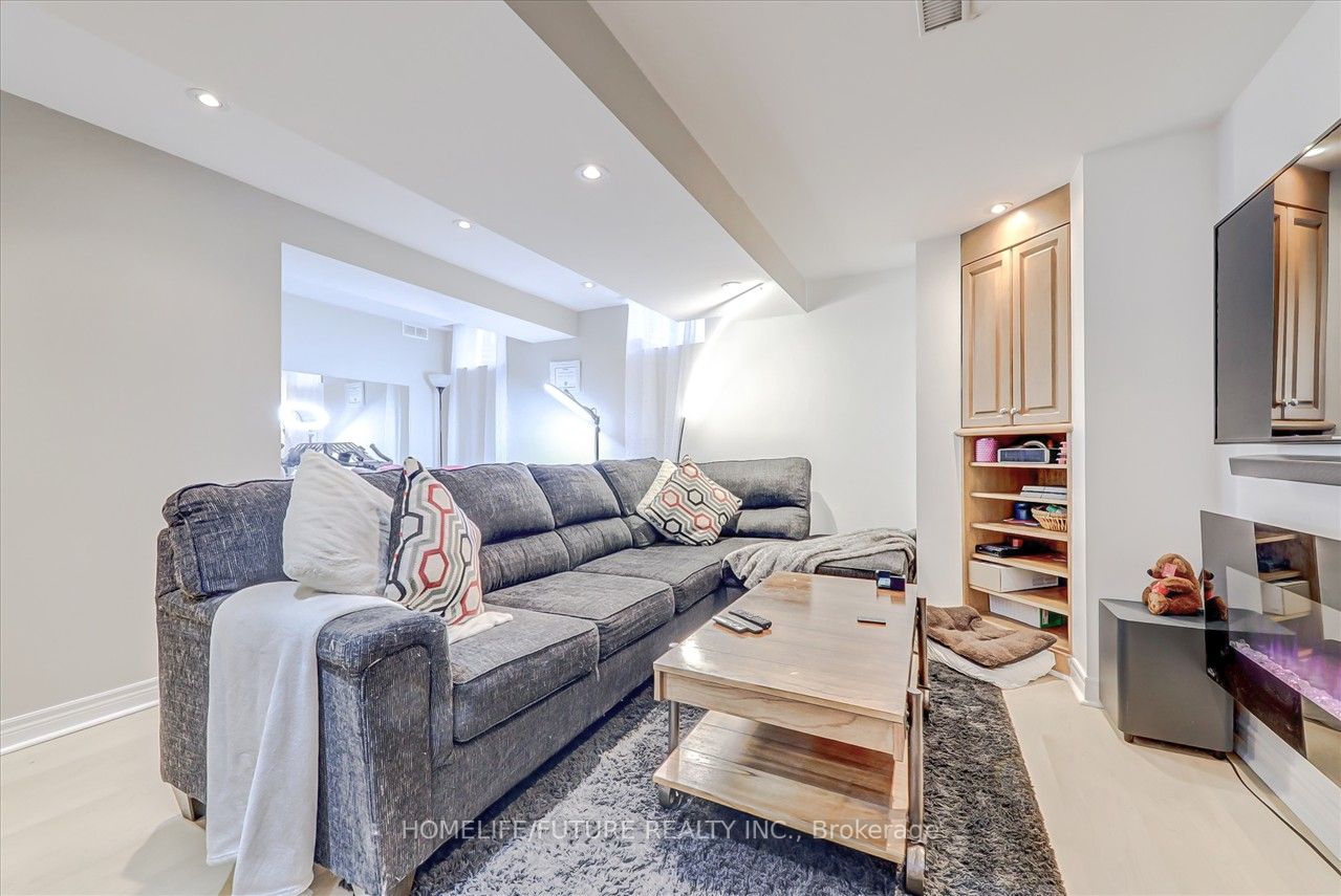 24 Lappe Ave