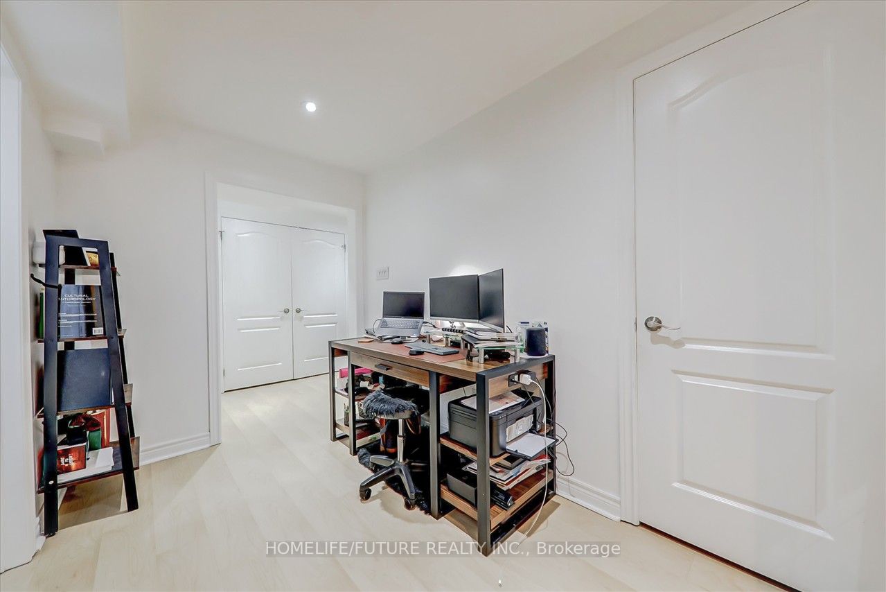 24 Lappe Ave