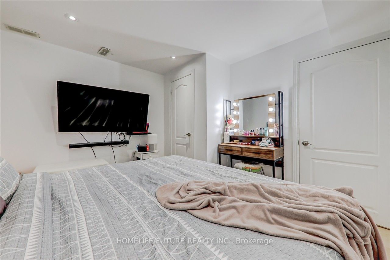 24 Lappe Ave