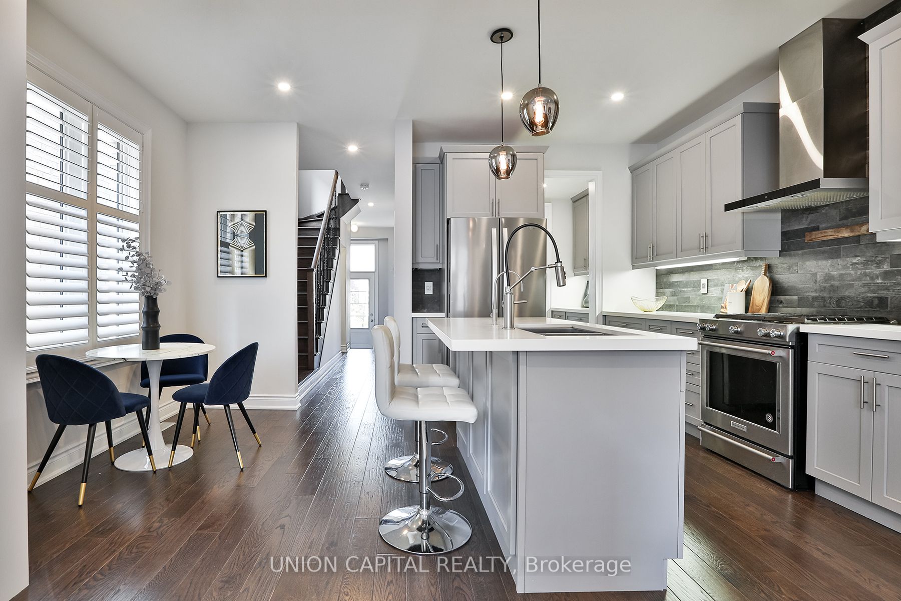 19 Applegate Dr