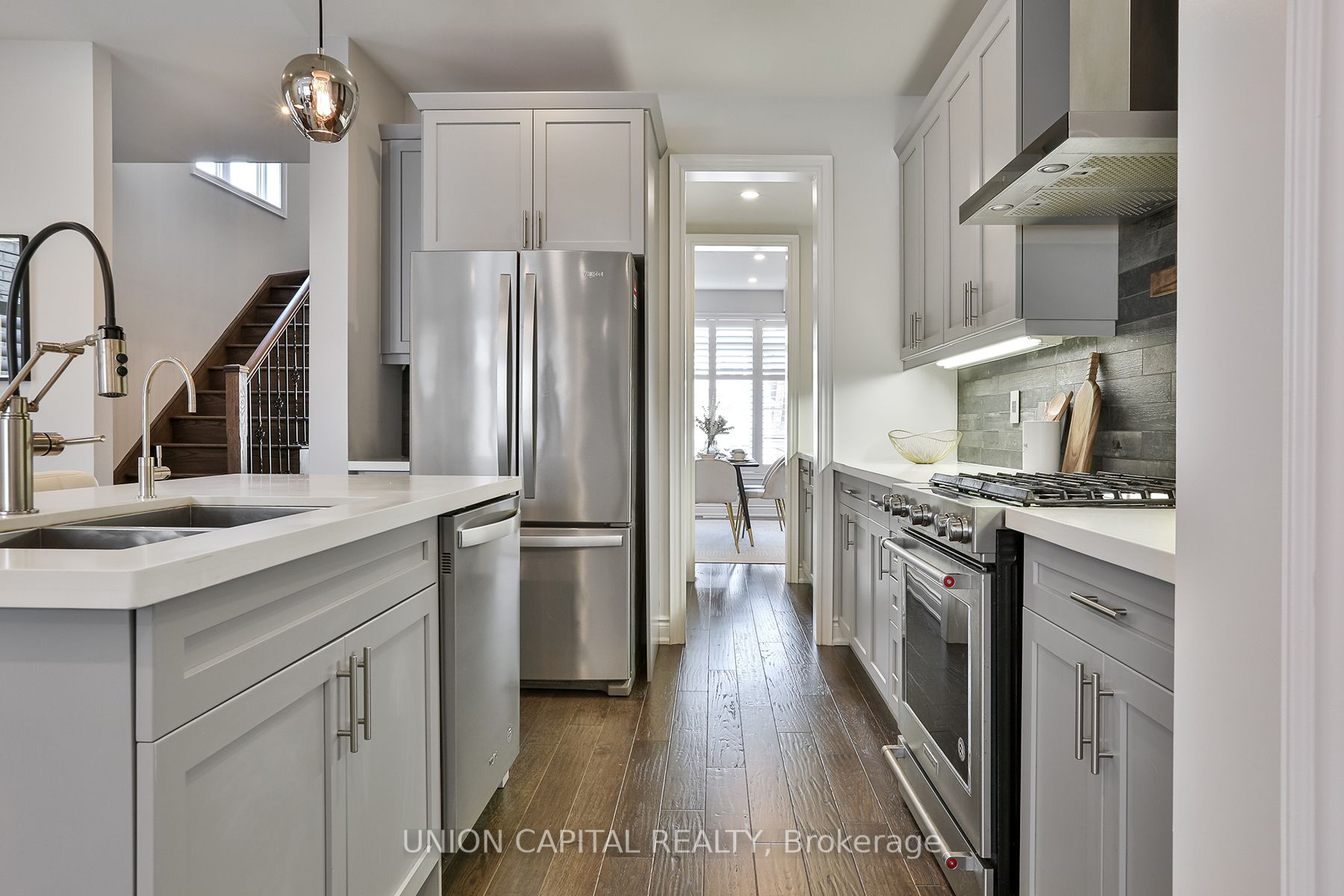 19 Applegate Dr
