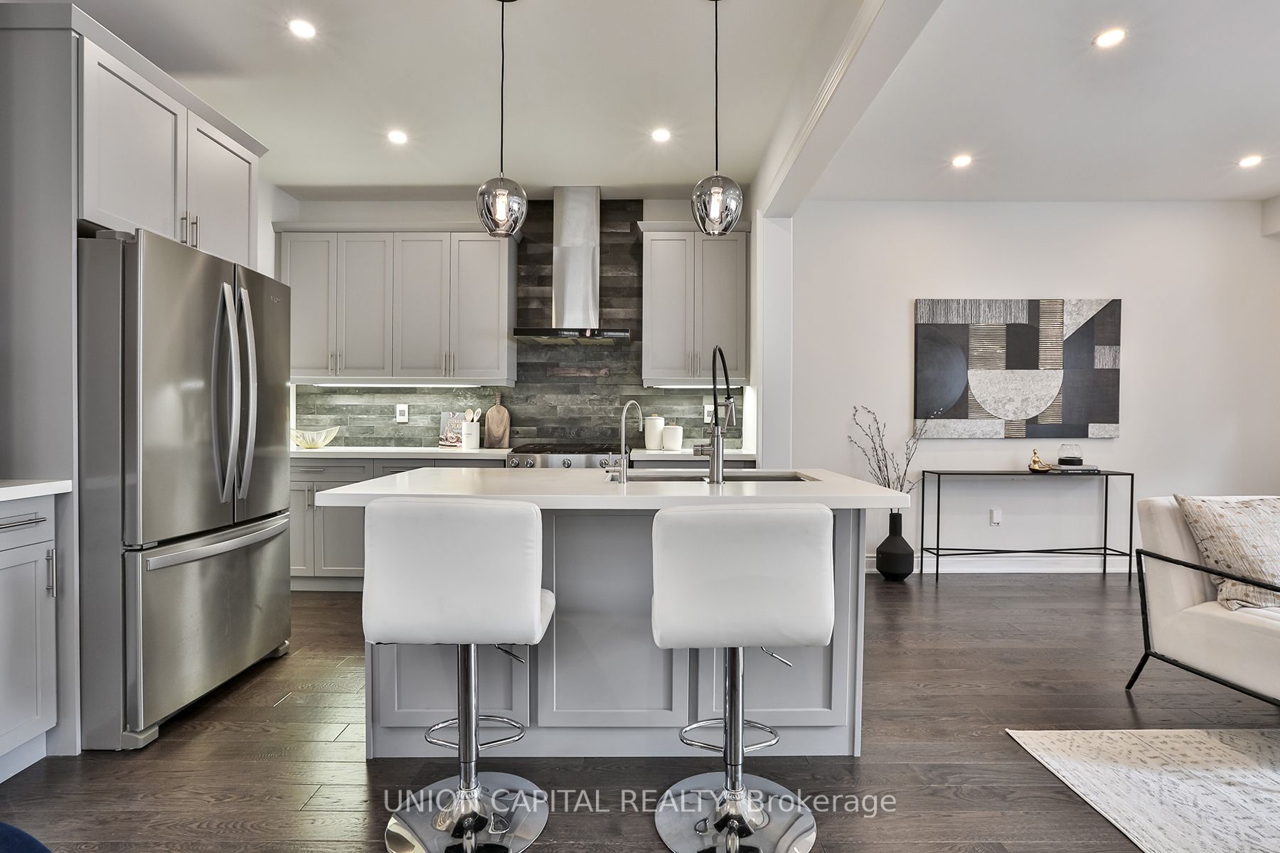 19 Applegate Dr