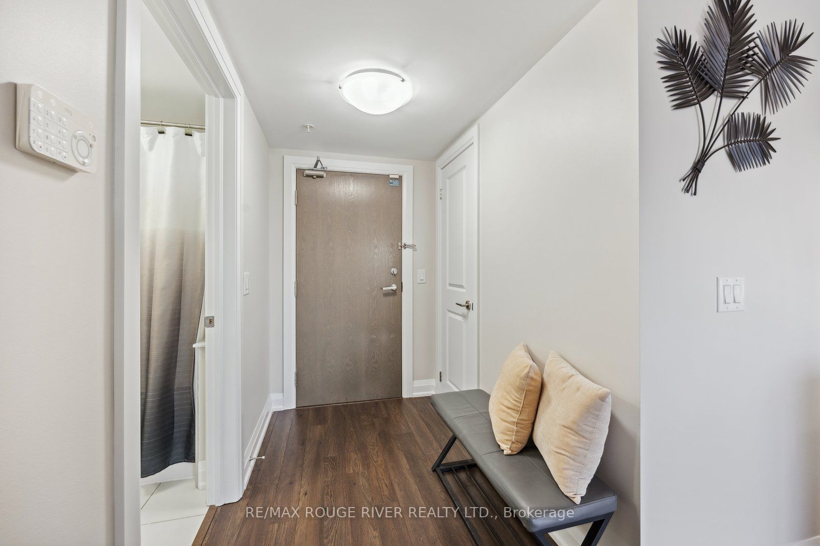 481 Rupert Ave, #405