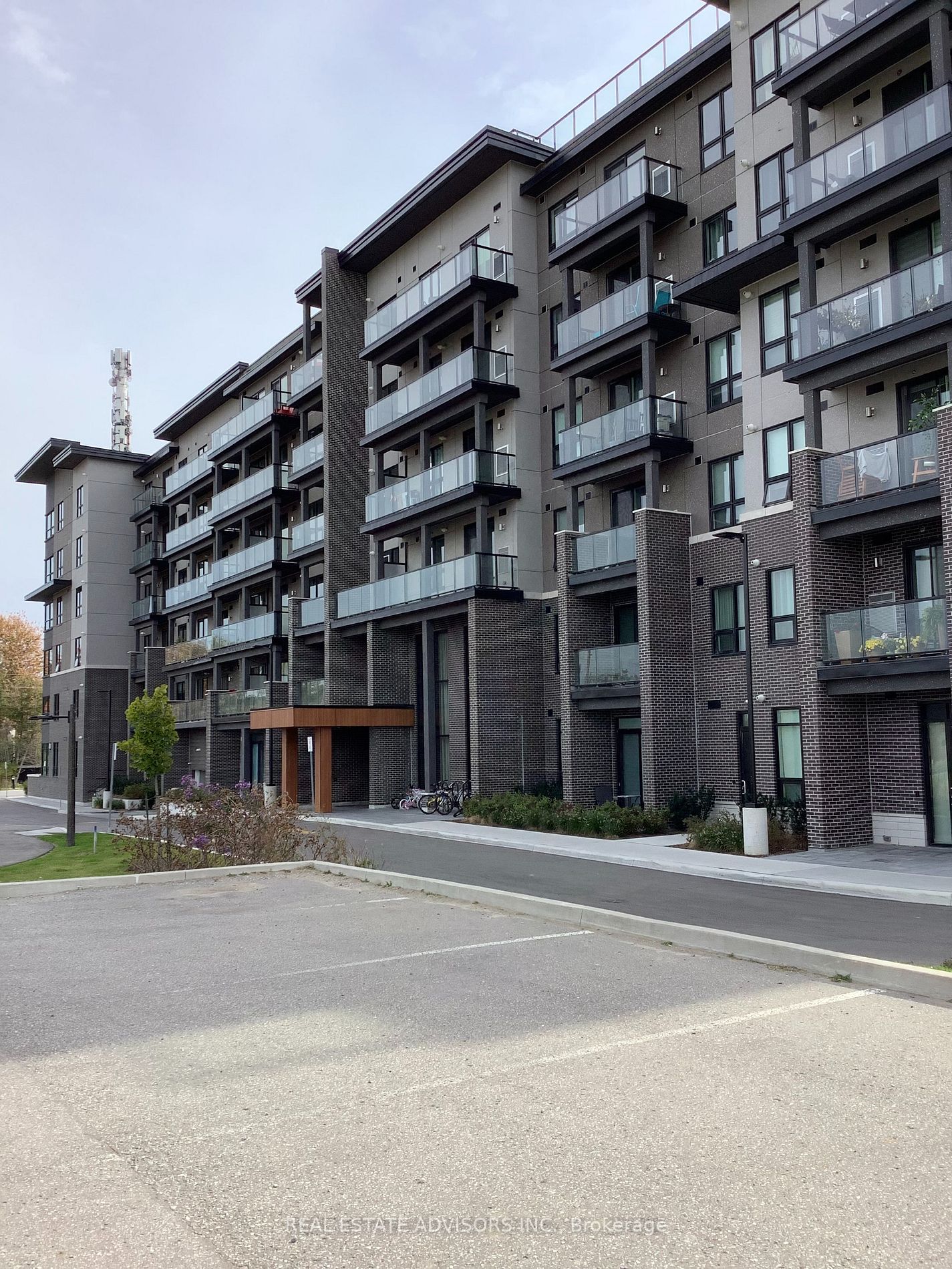 9700 Ninth Line, #315