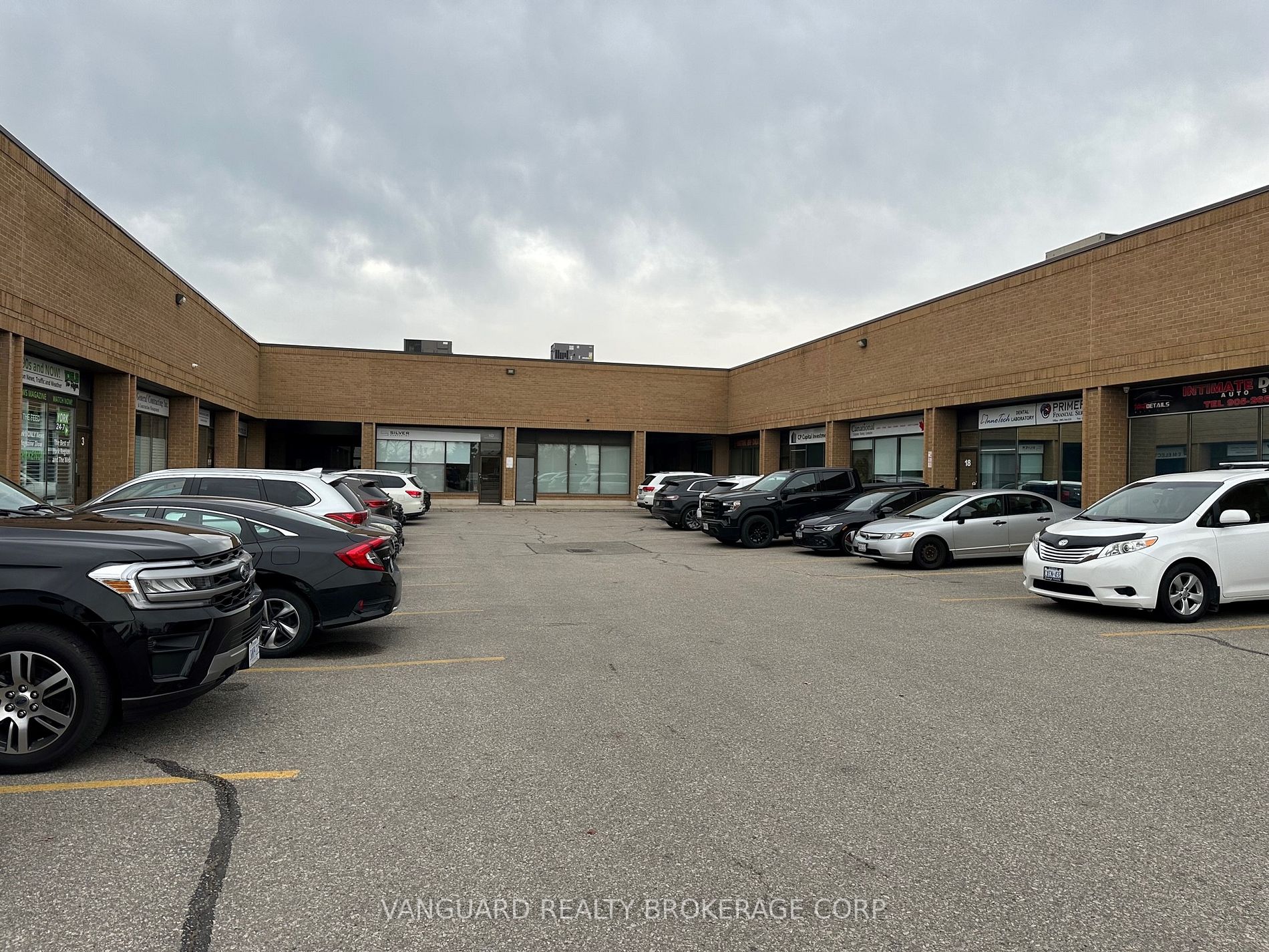 129 Rowntree Dairy Rd, #14