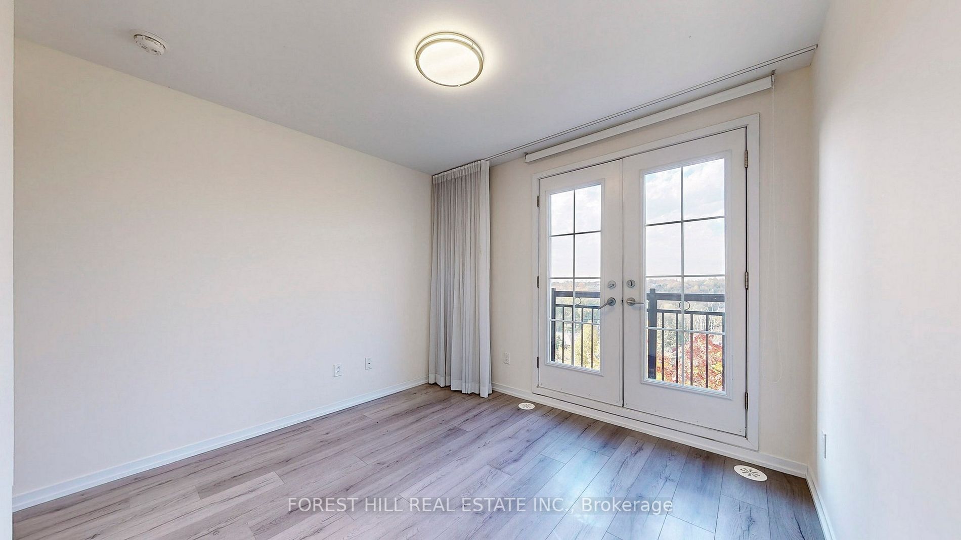 26 Bruce St, #C-33