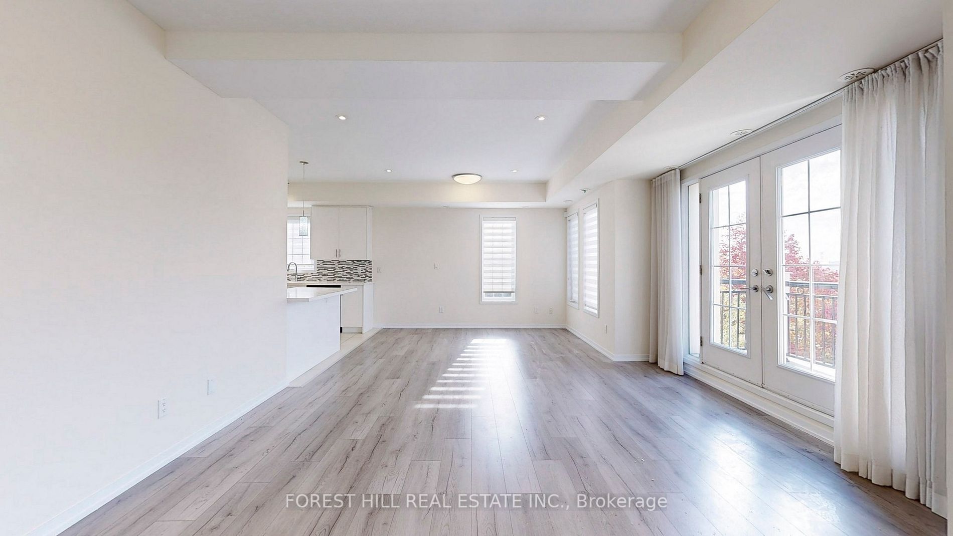 26 Bruce St, #C-33