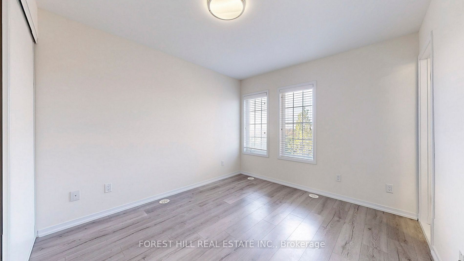 26 Bruce St, #C-33
