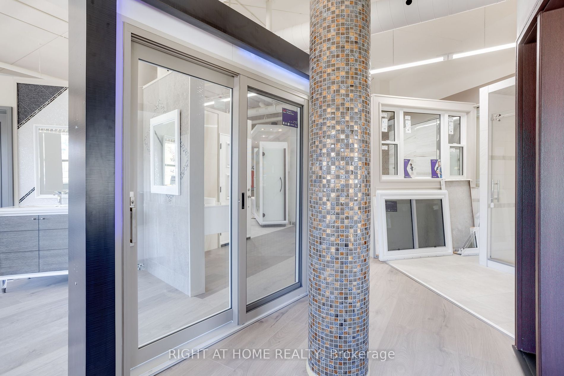 160 Wellington St, #2
