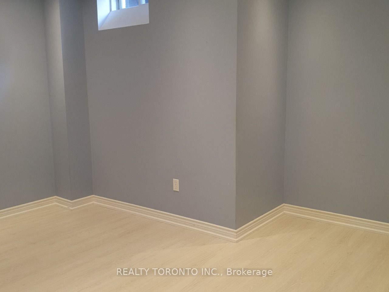 150 Baywell Cres
