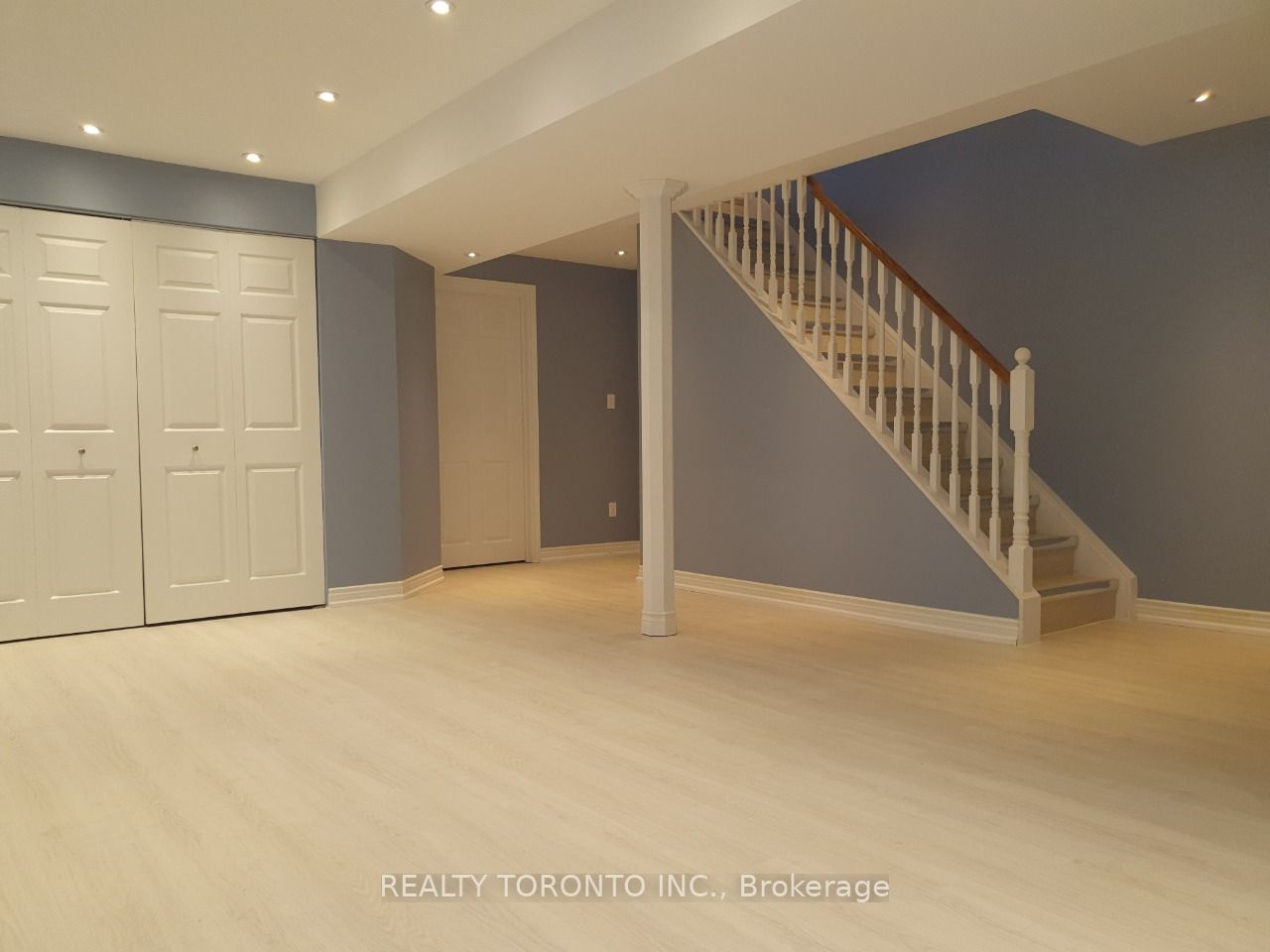 150 Baywell Cres
