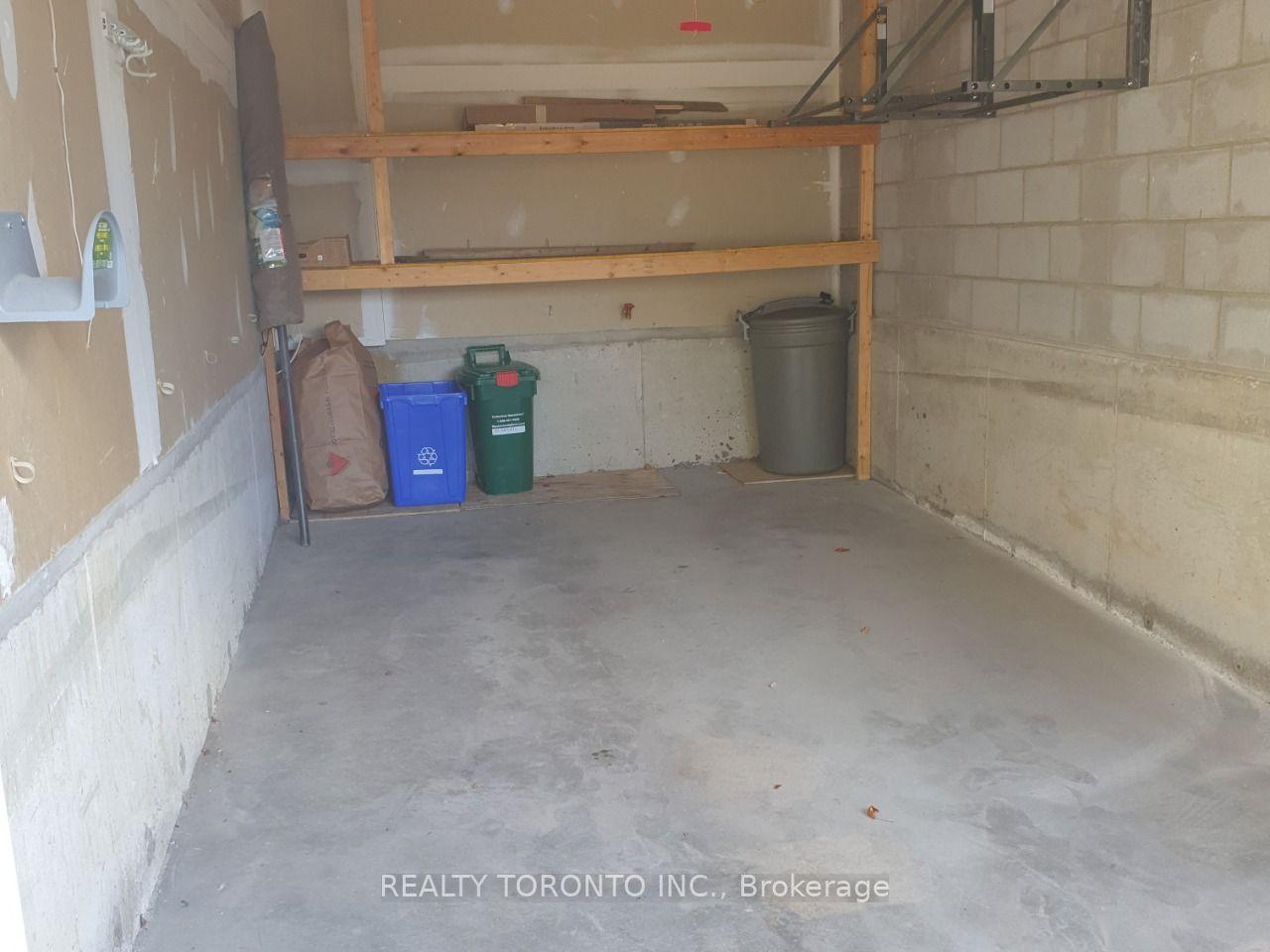 150 Baywell Cres