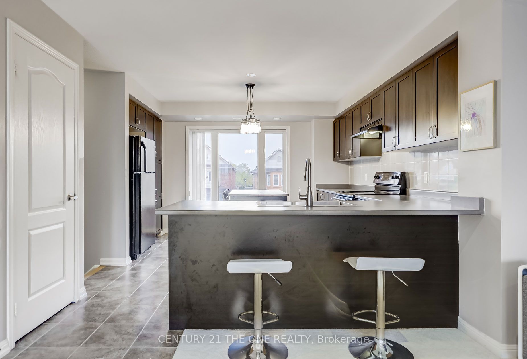 271 John West Way, #7