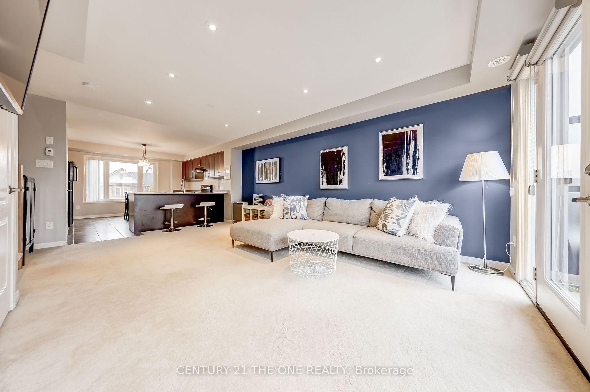 271 John West Way, #7
