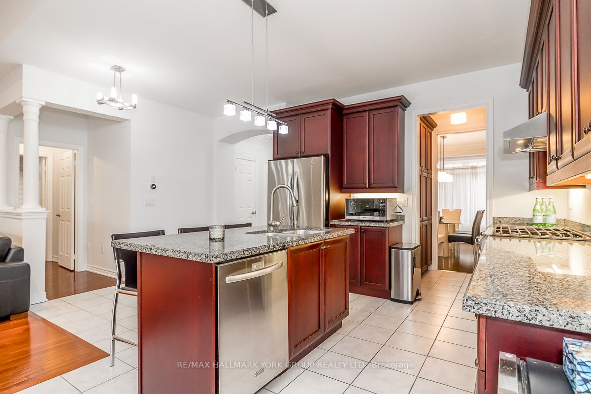 87 Weslock Cres