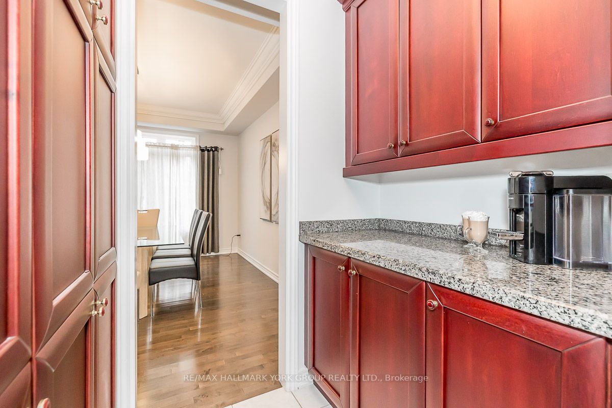 87 Weslock Cres