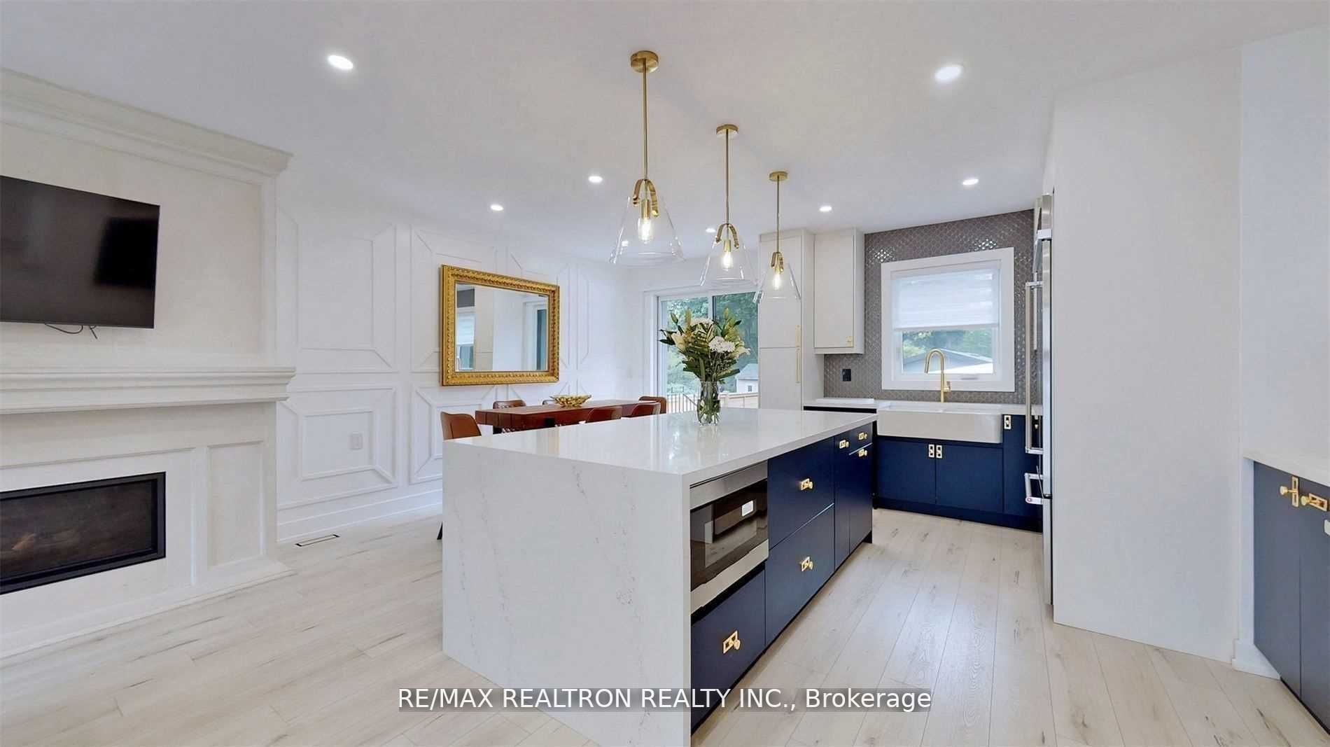111 Evahill Crescent