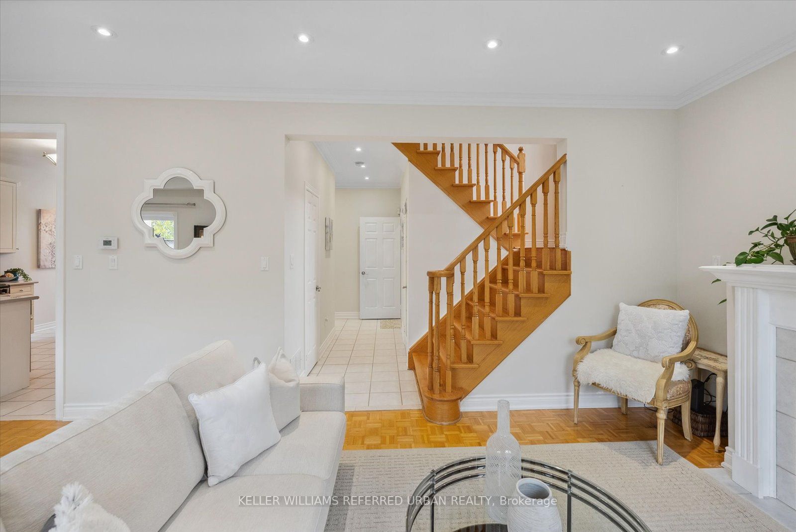 16 Hamills Cres
