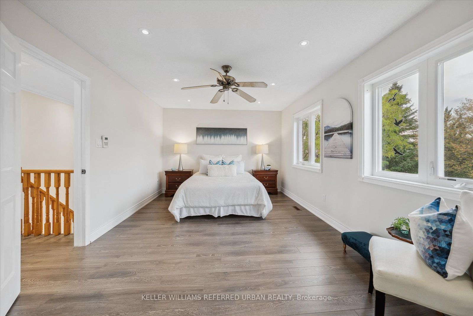 16 Hamills Cres
