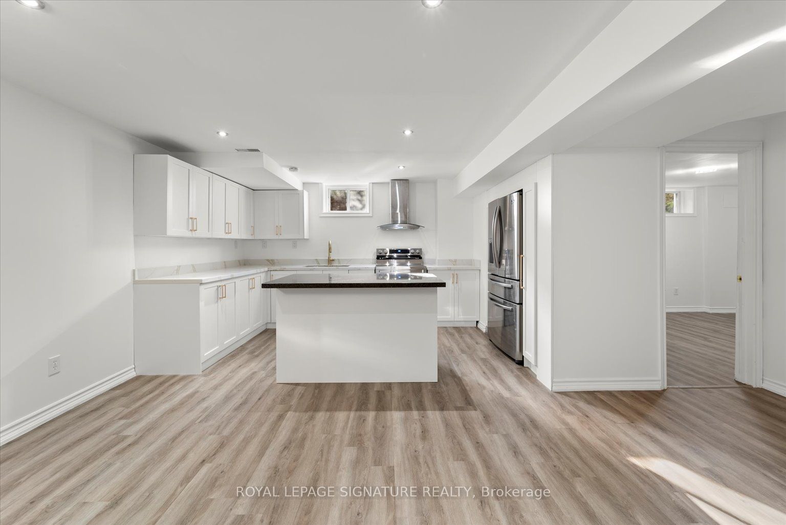 143 Queen Filomena Ave