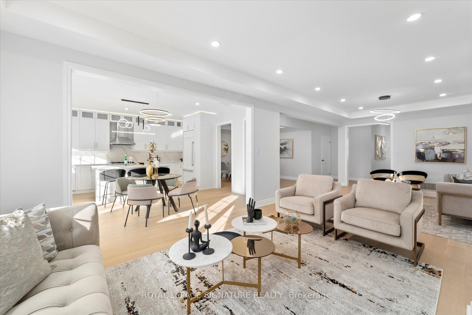 143 Queen Filomena Ave