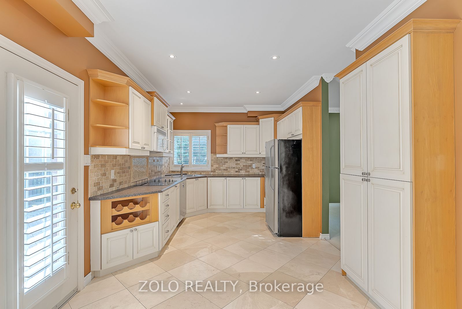 307 Sheridan Crt