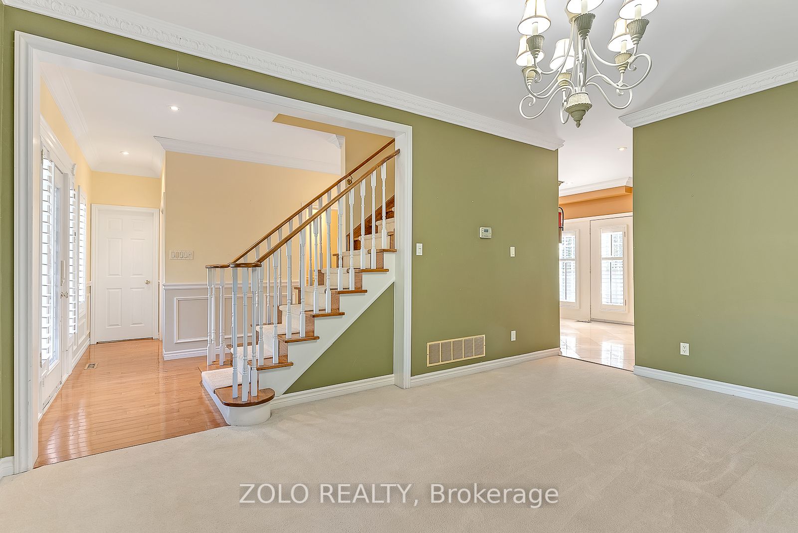 307 Sheridan Crt