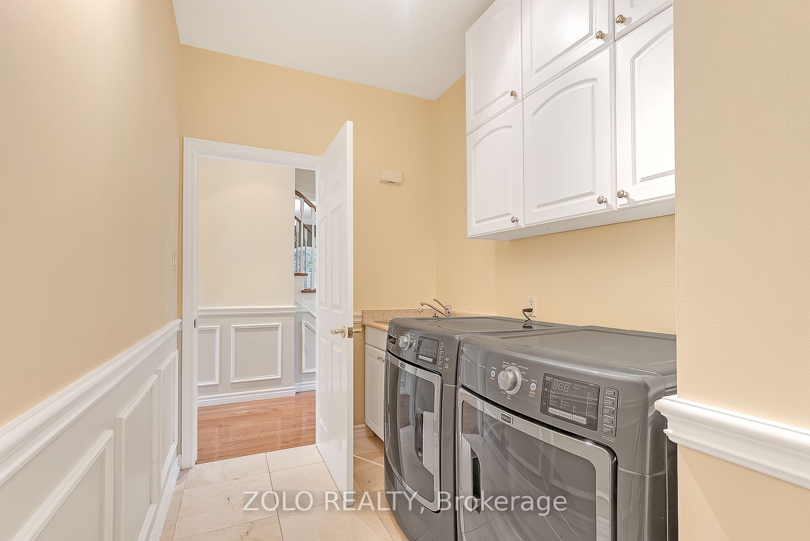 307 Sheridan Crt