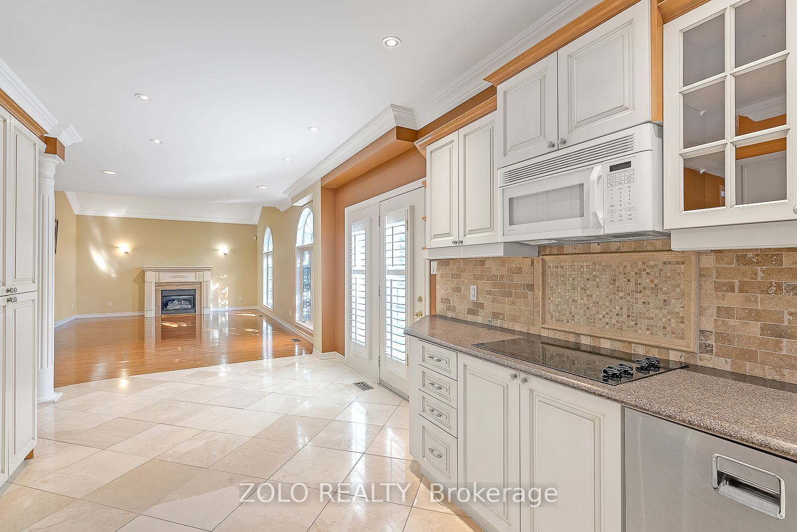 307 Sheridan Crt