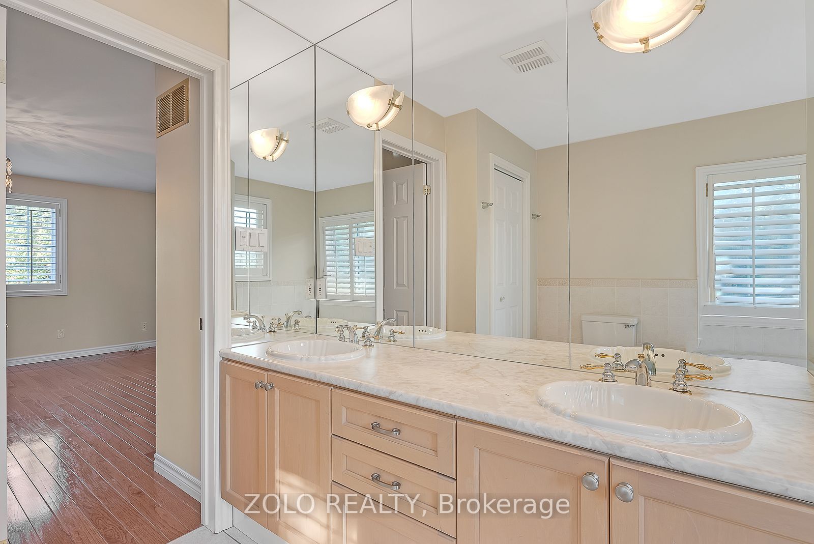 307 Sheridan Crt