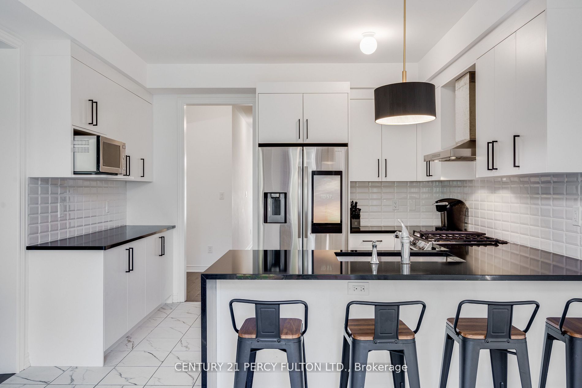60 Betty May Cres