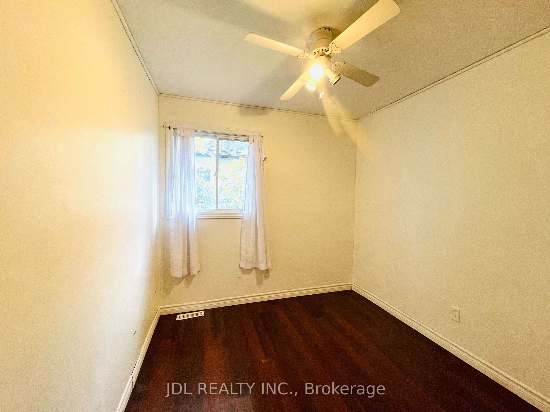 191 Beach Road