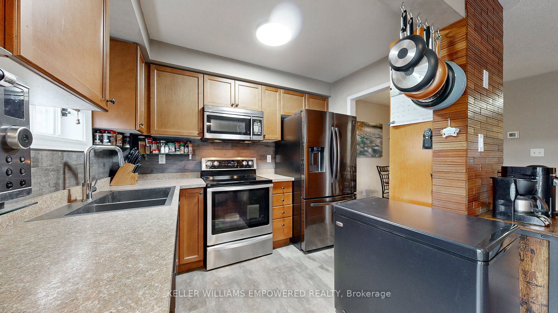 229 Stonebriar Dr