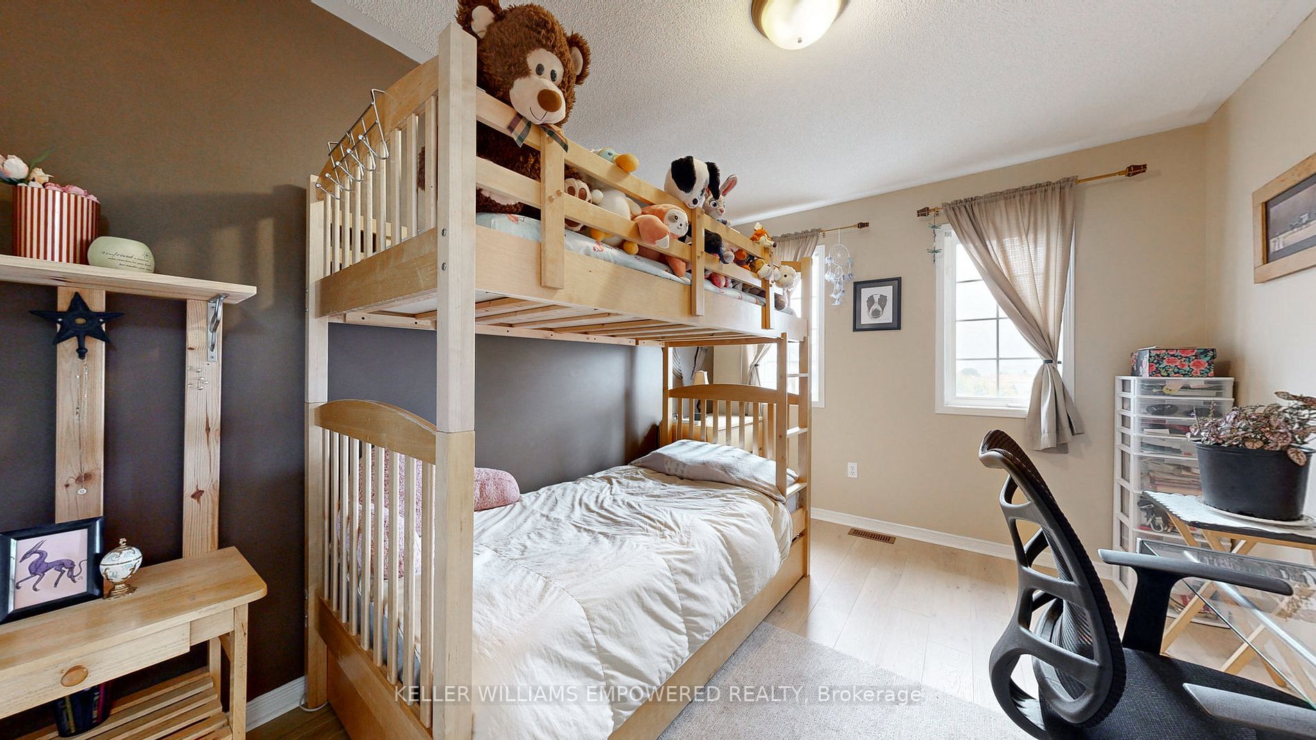 229 Stonebriar Dr