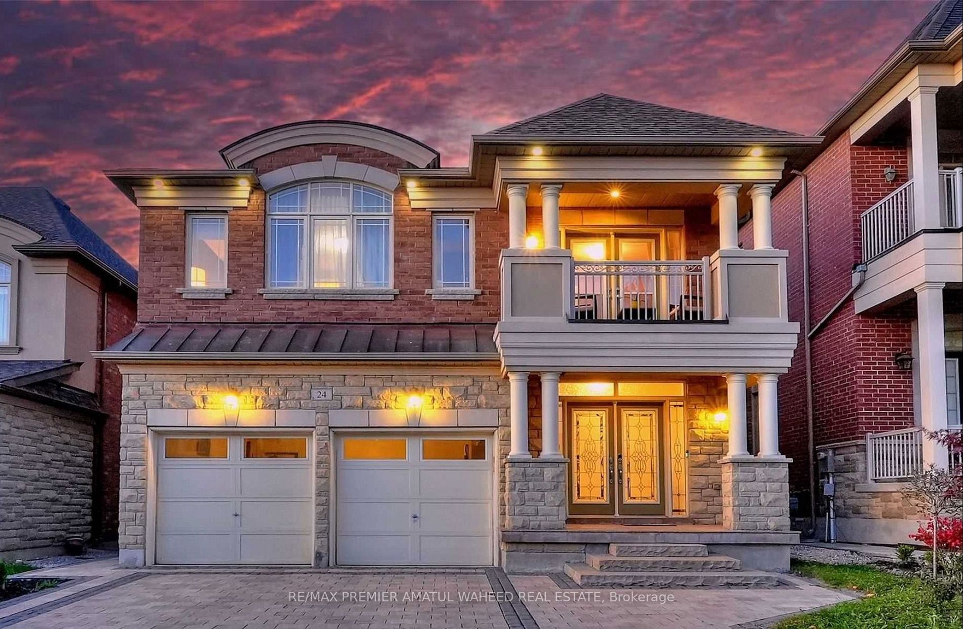 24 Lindbergh Dr