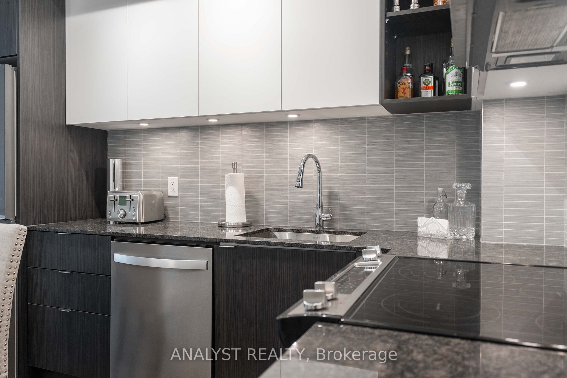 100 Eagle Rock Way, #515