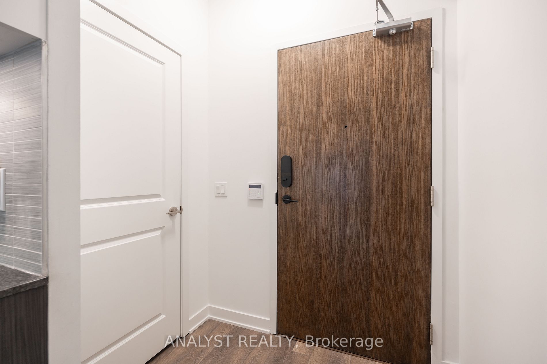 100 Eagle Rock Way, #515