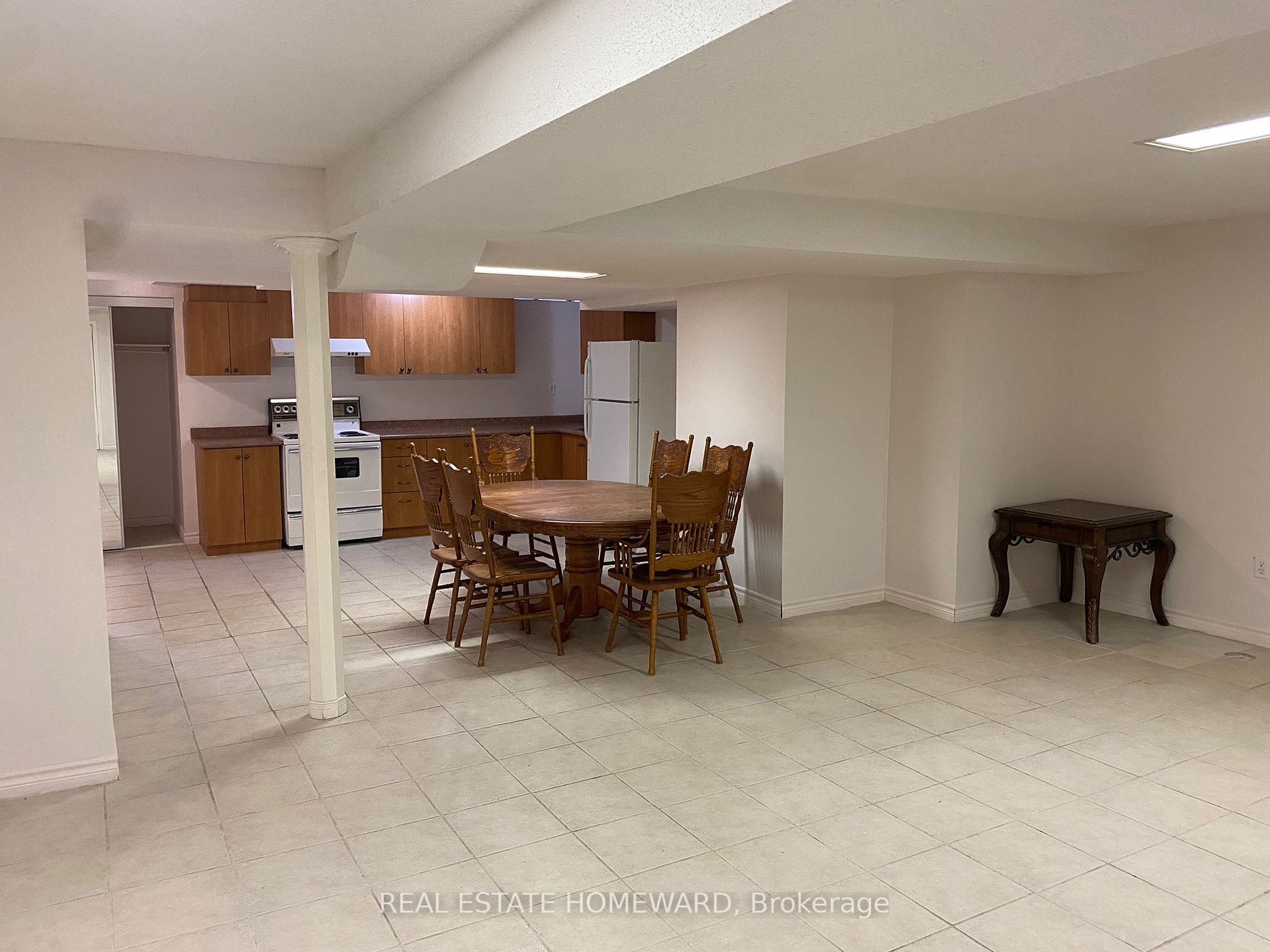 11 Robinson Rd, #Lower