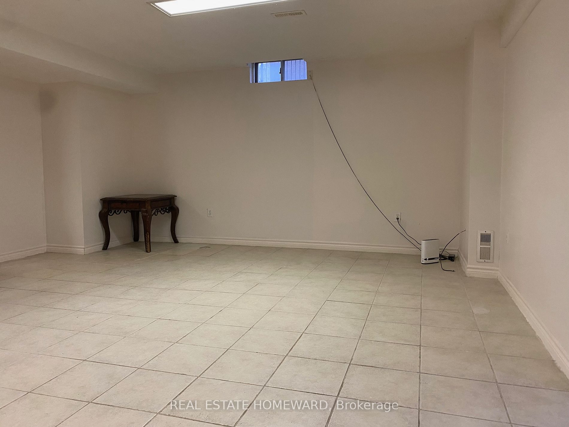 11 Robinson Rd, #Lower