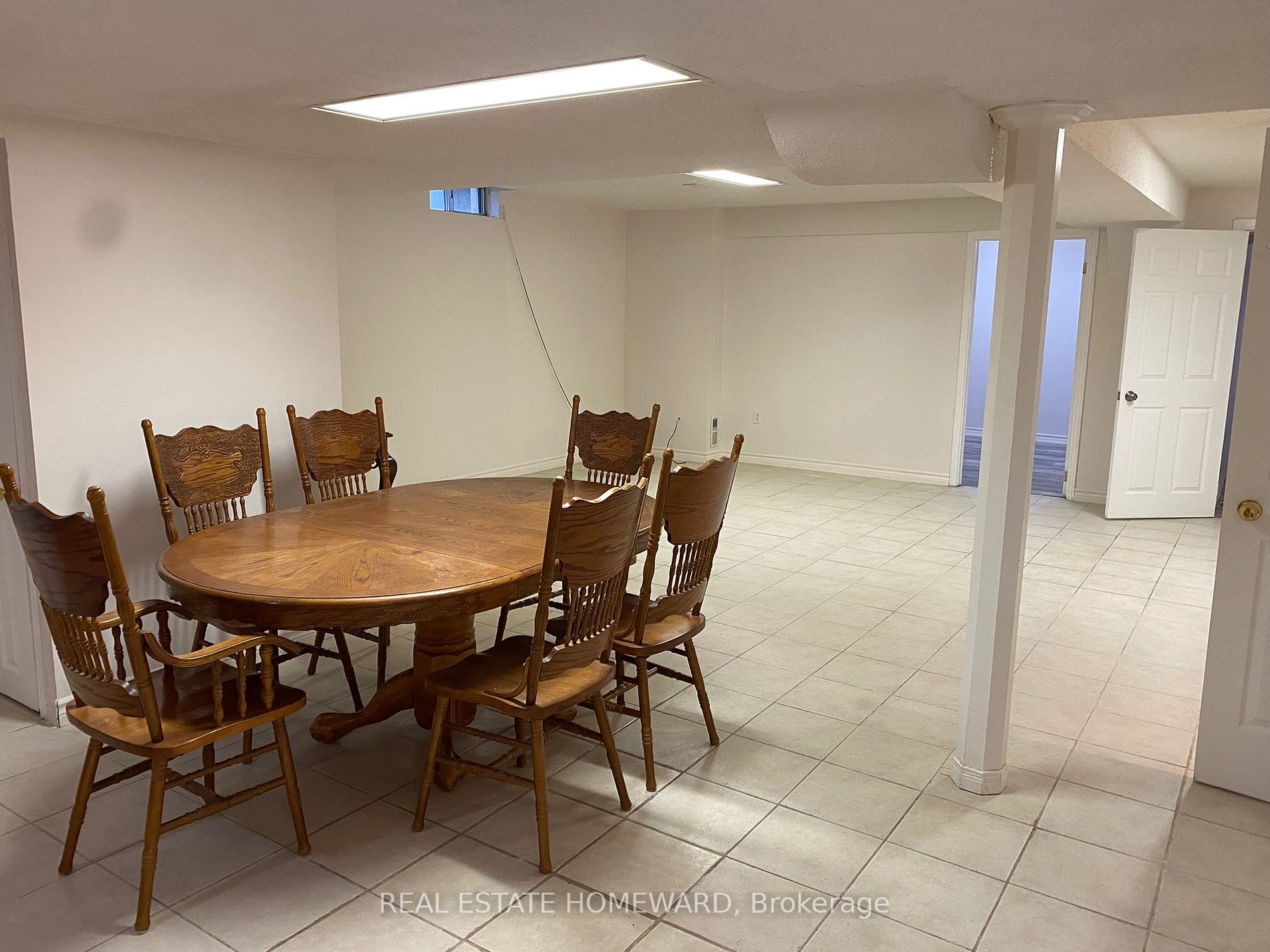11 Robinson Rd, #Lower