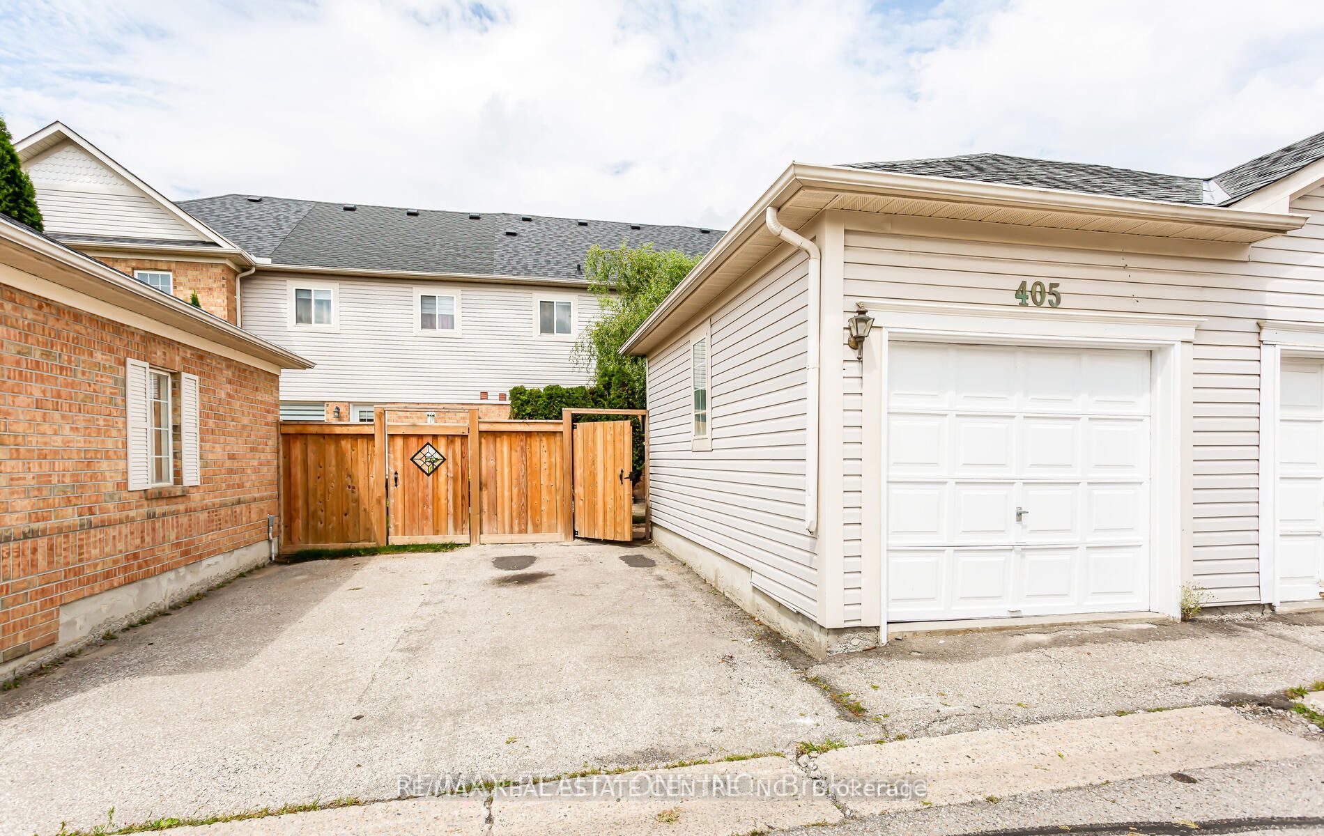 405 Hollandview Tr