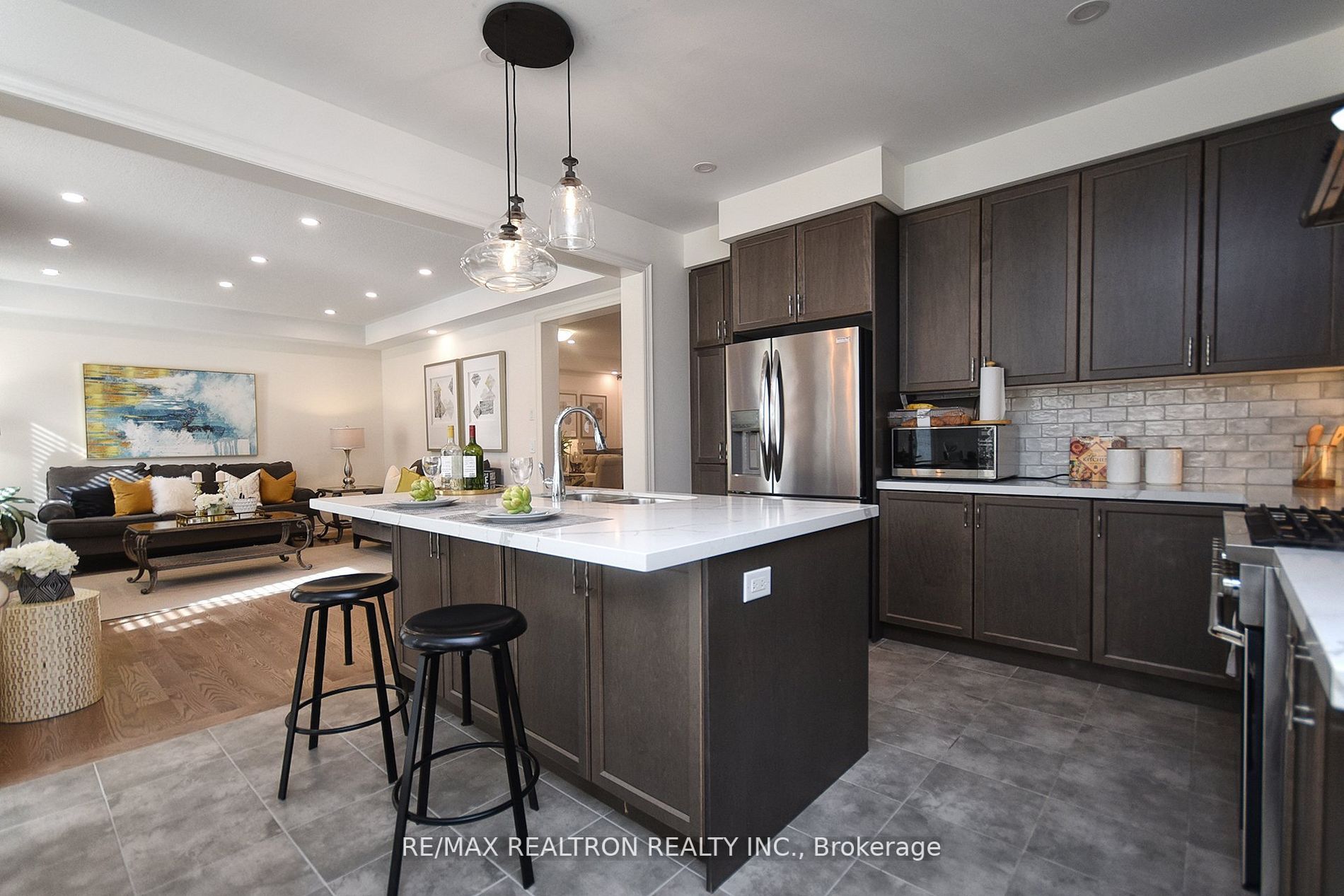 55 Betty May Cres