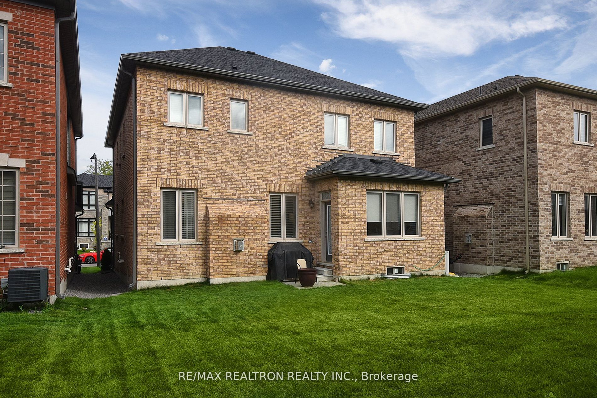 55 Betty May Cres